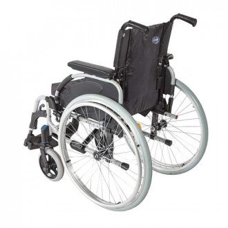 Кресла-коляска с ручным приводом Invacare Action 2 NG в Казани