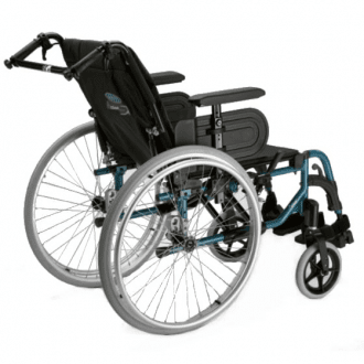 Кресло-коляска с ручным приводом Invacare Action 3 NG в Казани