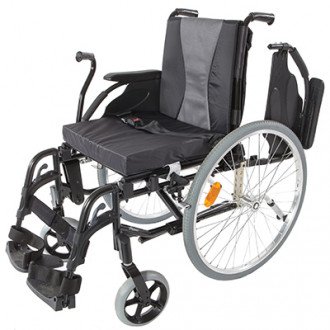 Кресло-коляска с рычажным приводом Invacare Action 3 NG в Казани